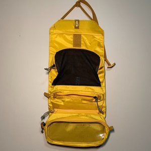 REI Co-op Shower Roll - Large - Toiletry Bag